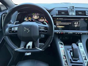 https://vehicle.imgix.net/4463924/3d95fc75-8eb1-457a-9134-45babfe40ee1.jpg