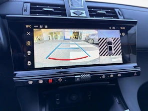 Fahrzeugbild DS AUTOMOBILES Automobiles DS7 1.6 E-Tense La Première 4x4