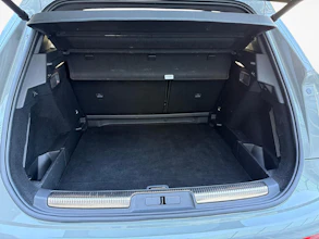 https://vehicle.imgix.net/4463924/dd43b341-925d-41a3-ac62-14cf019931ca.jpg