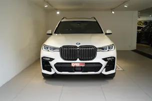 BMW X7 G07 40d xDrive SAG