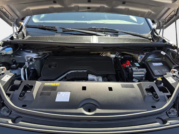 PEUGEOT 3008 1.2 Hybrid 145 Allure Premium