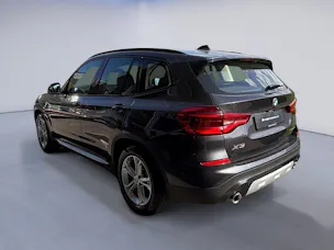 BMW X3 20d xDrive paddles