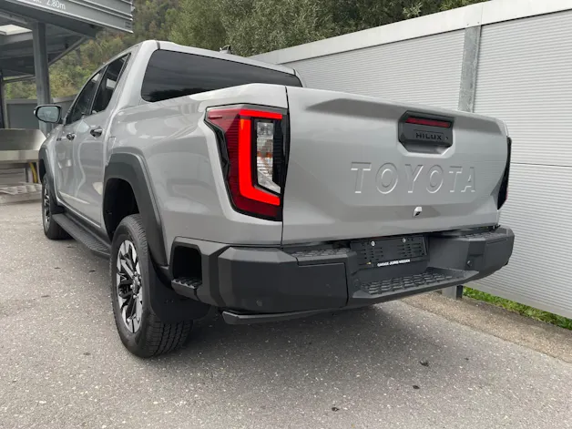 Toyota Hilux Double Cab.-Pick-up 2.8 D-4D MHEV 204 Style