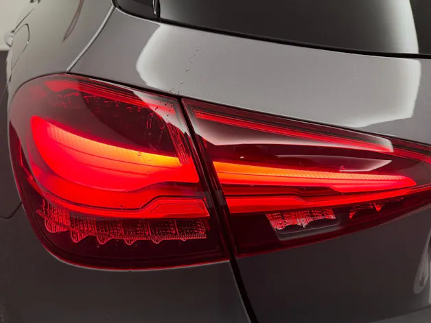 MERCEDES-BENZ A-Klasse W177 A 250 AMG Line 4m