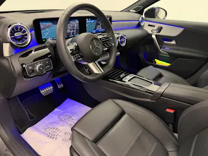 MERCEDES-BENZ A-Klasse W177 A 250 AMG Line 4m