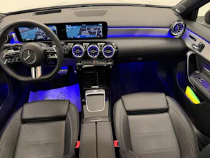 MERCEDES-BENZ A-Klasse W177 A 250 AMG Line 4m