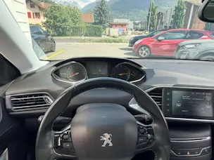 PEUGEOT 308 SW 1.6 BlueHDi Allure