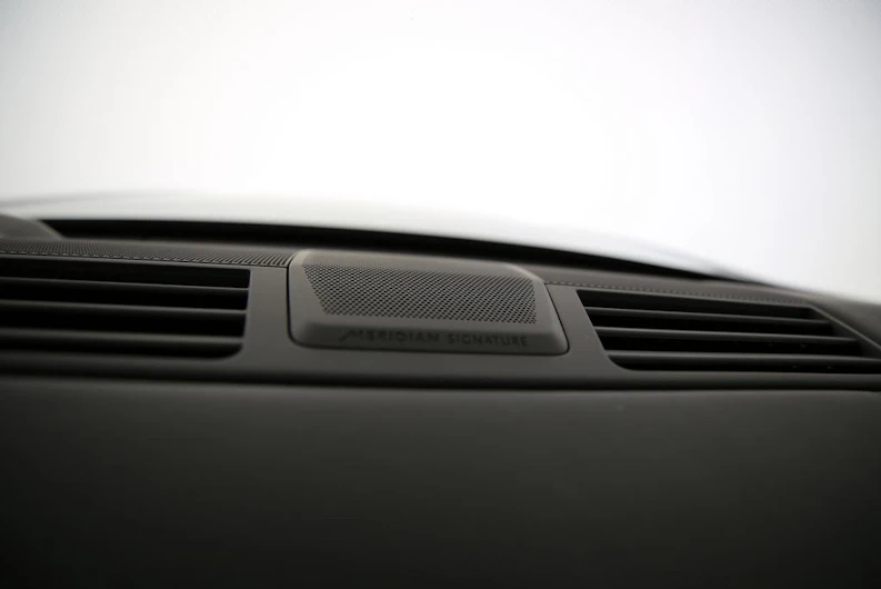 Fahrzeugbild LAND ROVER RANGE ROVER
