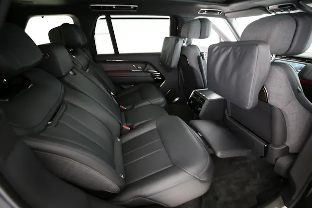 Land Rover Range Rover 4.4 V8 SV LWB