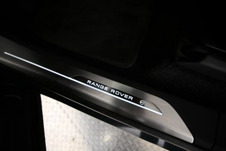 Fahrzeugbild LAND ROVER RANGE ROVER