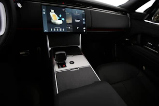 https://vehicle.imgix.net/4464118/abe3fa62-4b2a-47d6-bd88-e9247042cb0a.jpg