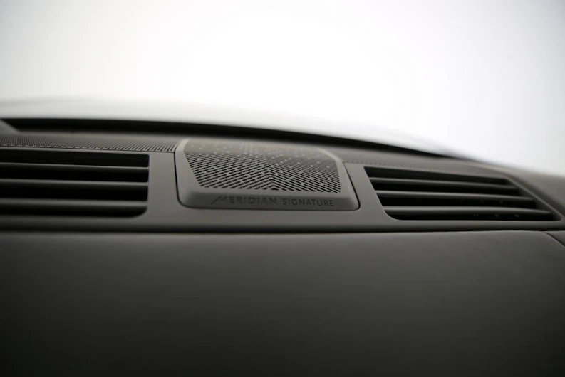 Fahrzeugbild LAND ROVER RANGE ROVER