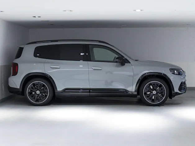 MERCEDES-BENZ GLB 220 4MATIC