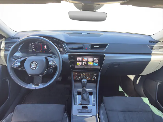 SKODA Superb Combi 2.0 TDI 200 Style 4x4 DSG
