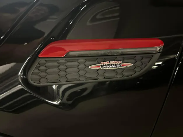 MINI Cabrio 2.0i John Cooper Works JCW
