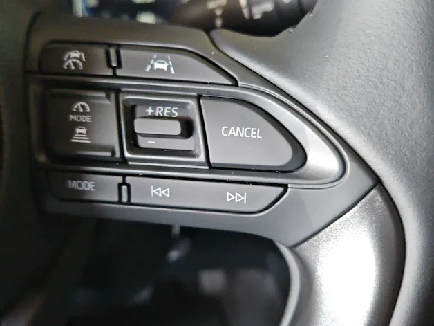 Toyota Yaris Cross 1.5 VVT-i HSD Premium AWD-i