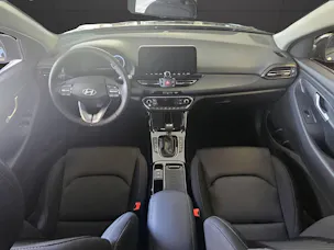 HYUNDAI i30 1.5 T-GDi Amplia