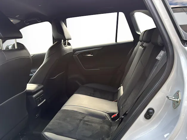 Toyota RAV4 2.5 Plug-In-Hybrid GR Sport inkl. Service Paket und Winterräder