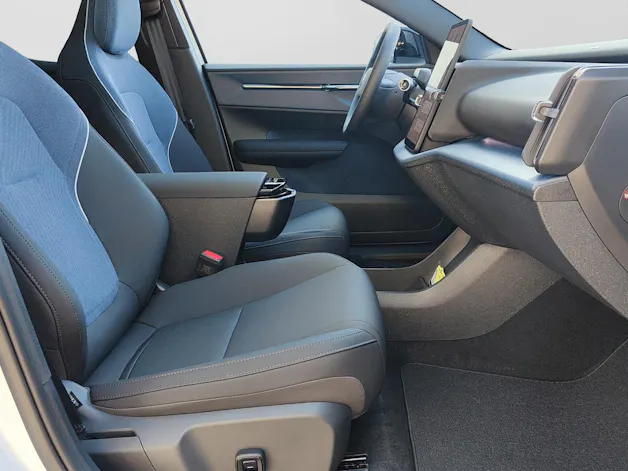 VOLVO EX30 CC P8 Ultra AWD