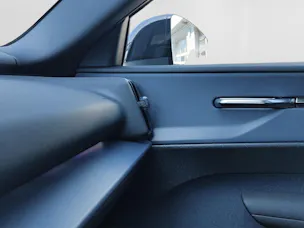 VOLVO EX30 CC P8 Ultra AWD
