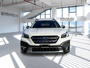 SUBARU OUTBACK 2