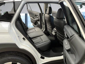 SUBARU OUTBACK 11
