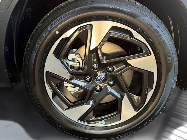Subaru Crosstrek 2.0i e-Boxer Swiss Plus  Model 2026