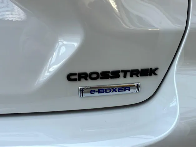 Subaru Crosstrek 2.0i e-Boxer Swiss Plus Model 2026