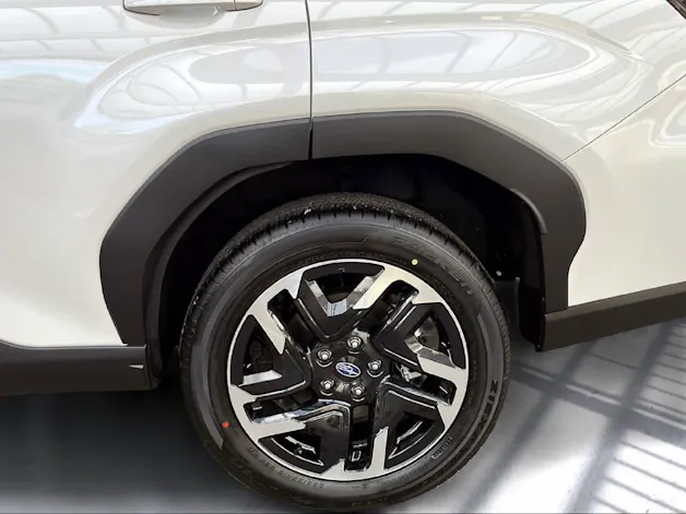 Subaru Forester Station 2.0i e-Boxer Swiss Plus 2026 Model