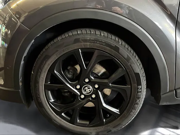 Toyota C-HR 1.2 T Style 4x4 Sport