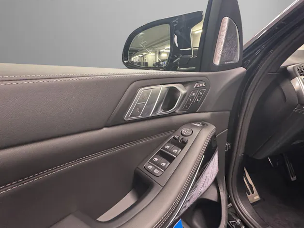 BMW X7 G07 M60i