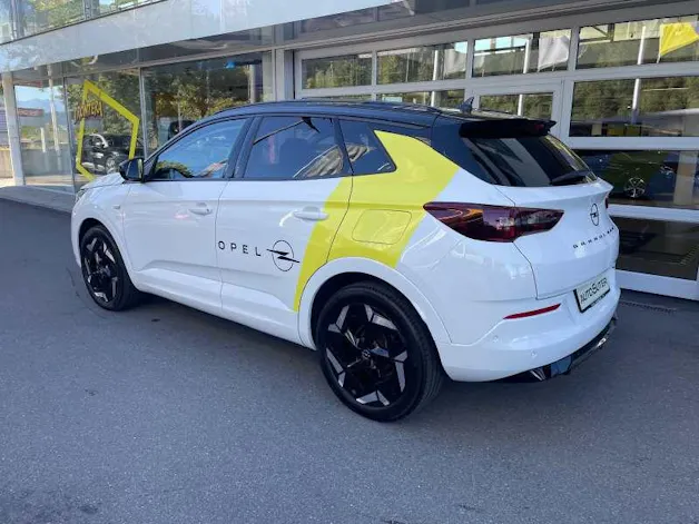 OPEL Grandland 1.6 T PHEV GSE