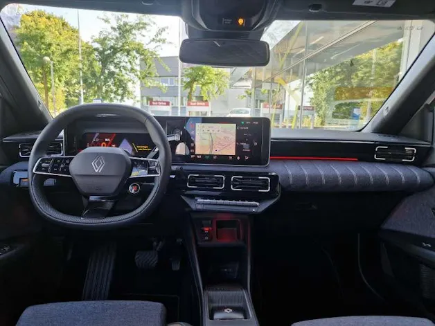 RENAULT R5 E-Tech Comfort Range techno