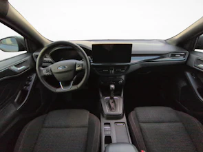 Fahrzeugbild FORD Focus Station Wagon 1.0i EcoB Hybrid 155 ST-Line