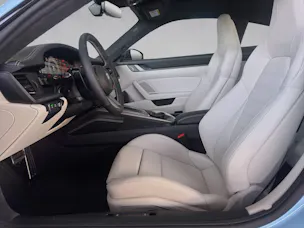 PORSCHE 911 Turbo S