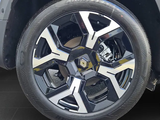 RENAULT R4 E-Tech Comfort Range techno