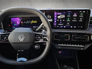 RENAULT R4 E-Tech Comfort Range techno