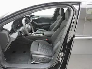 AUDI A6 e-tron Avant Performance S line