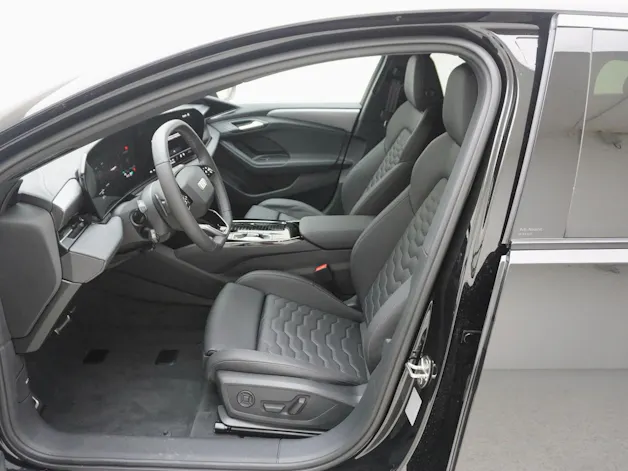 AUDI A6 e-tron Avant Performance S line