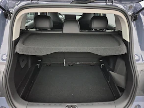 https://vehicle.imgix.net/4464909/553a52f0-fa1a-4788-9095-5cce2de6b7d8.jpg