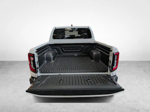 https://vehicle.imgix.net/4464911/659c3a90-dc4f-4d9e-a2f8-8646585289ed.jpg