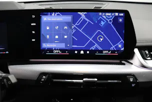 BMW X1 U11 23i xDrive paddles