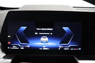 BMW X1 U11 23i xDrive paddles