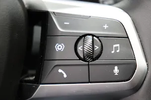 BMW X1 U11 23i xDrive paddles