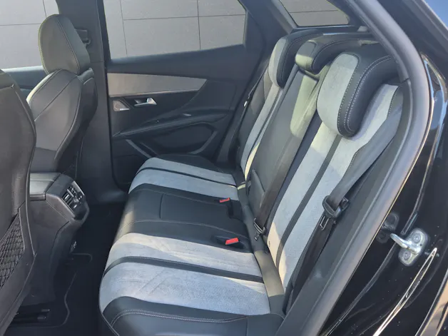 PEUGEOT 3008 1.6 Plug-in Hybrid4 GT Pack