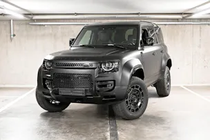 Land Rover Defender 110 4.4 V8 Octa Black