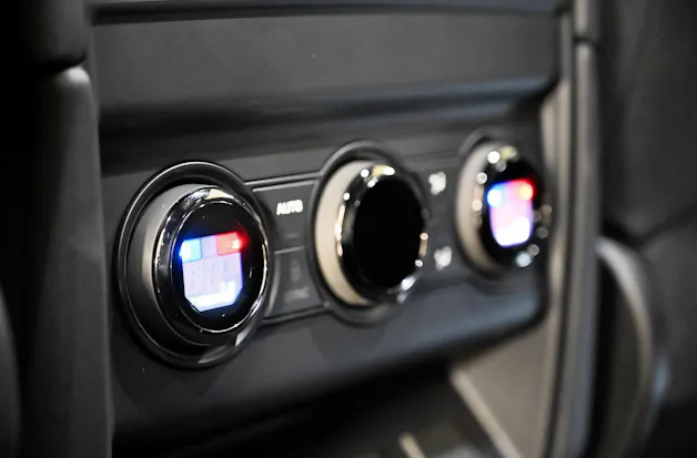 Land Rover Defender 110 4.4 V8 Octa Black