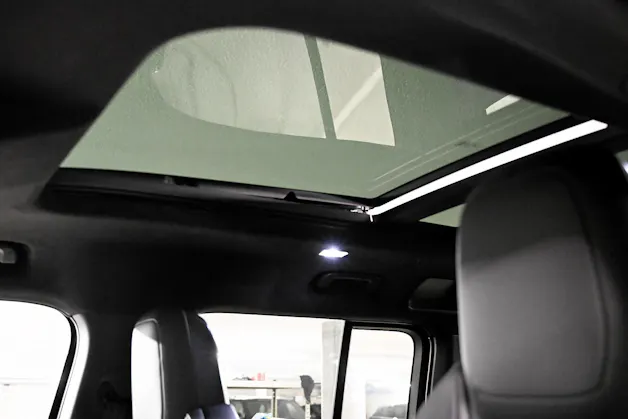 Land Rover Defender 110 4.4 V8 Octa Black