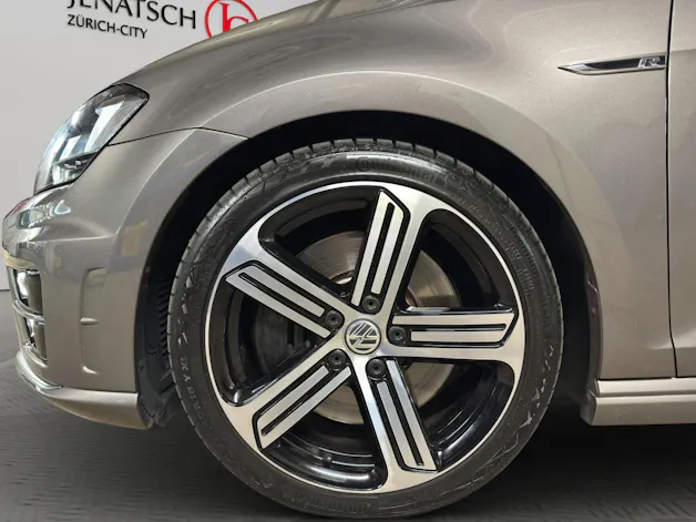 VW Golf VII 2.0 TSI R DSG 4motion