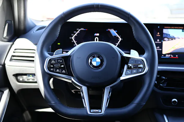BMW 320d xDrive 48V Touring Steptronic M Sport Pro